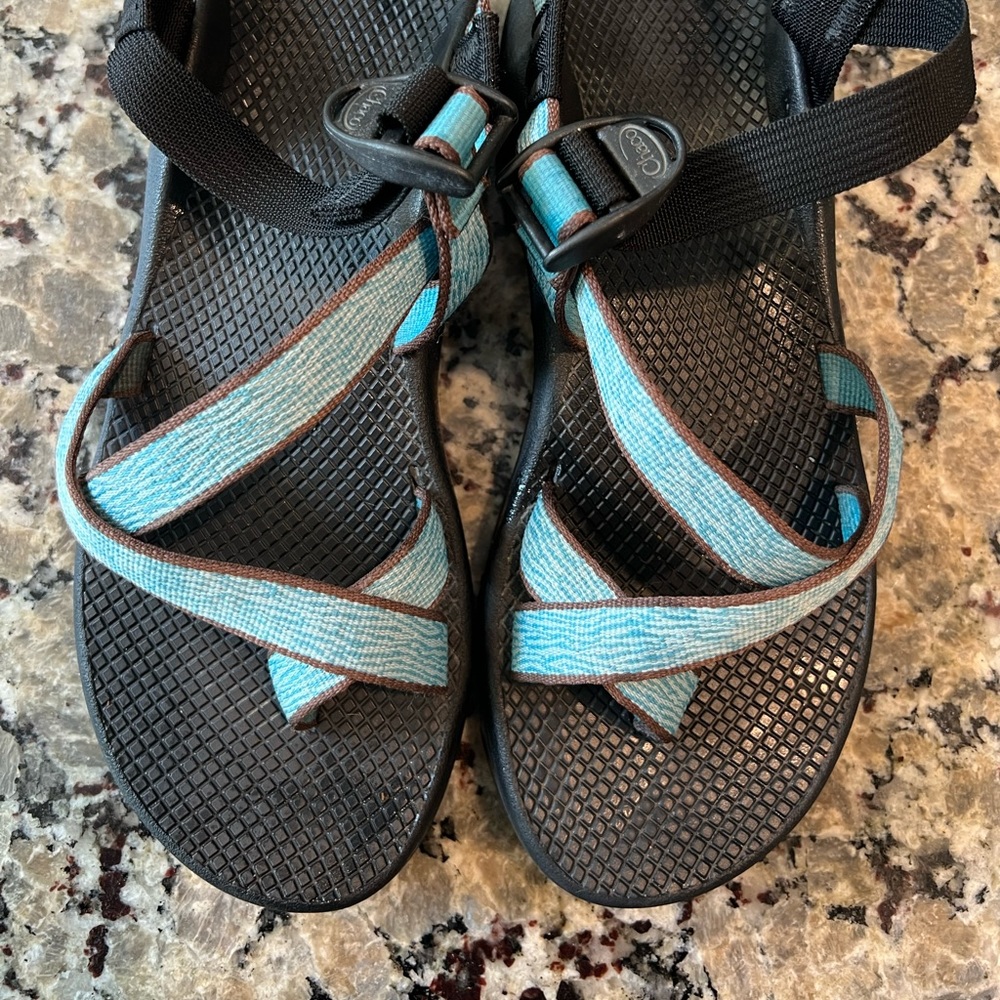 LIKE NEW Chacos